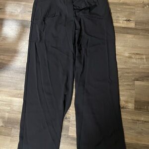 Chic Black Wide-Leg Trousers